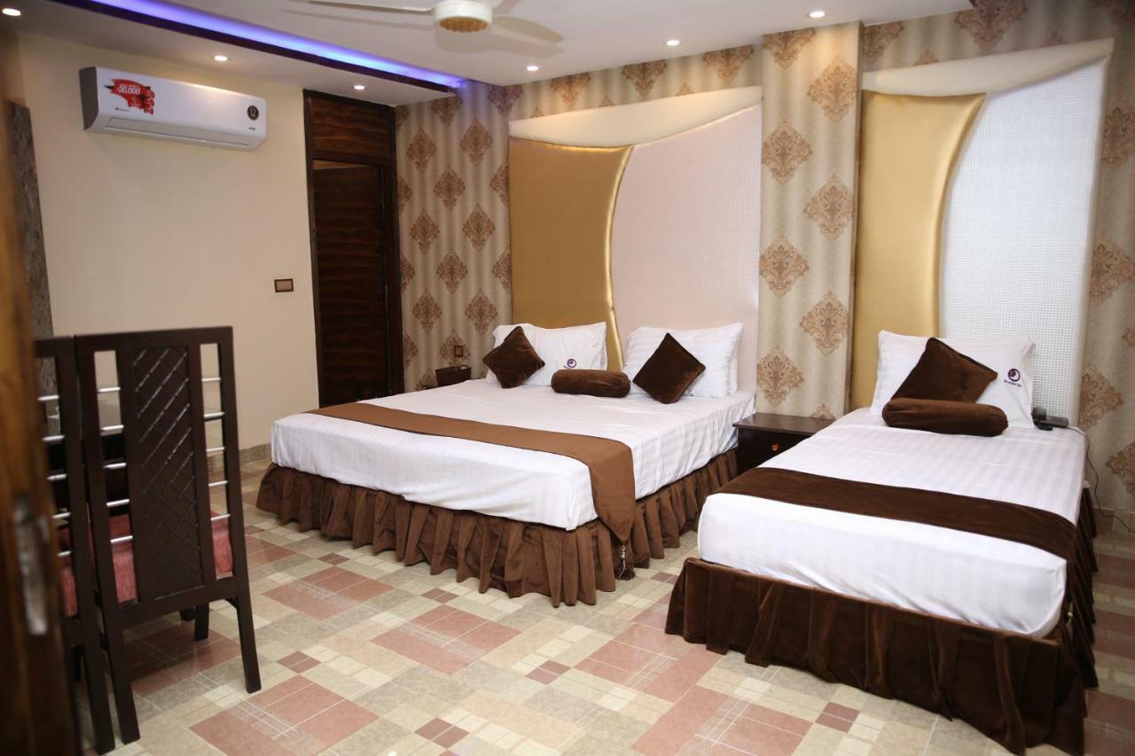 Premier Inn Gulberg Λαχόρη Εξωτερικό φωτογραφία