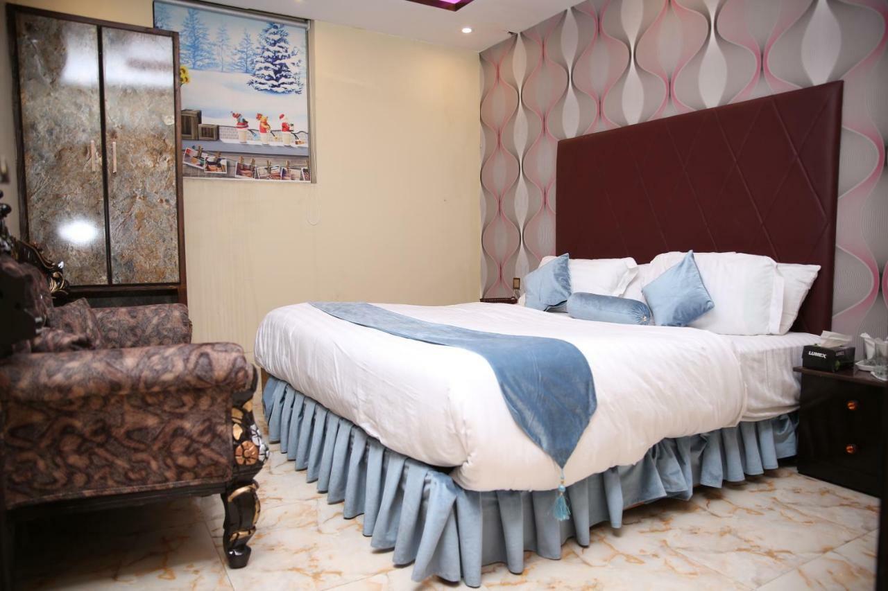 Premier Inn Gulberg Λαχόρη Εξωτερικό φωτογραφία
