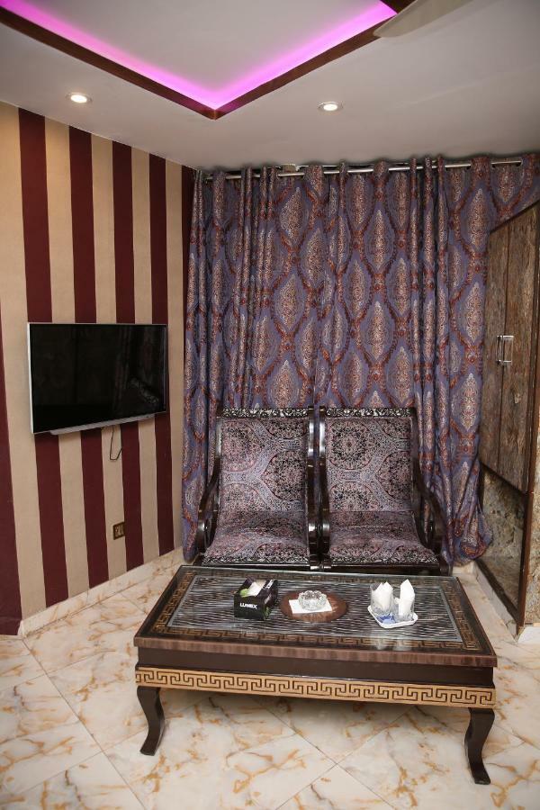 Premier Inn Gulberg Λαχόρη Εξωτερικό φωτογραφία