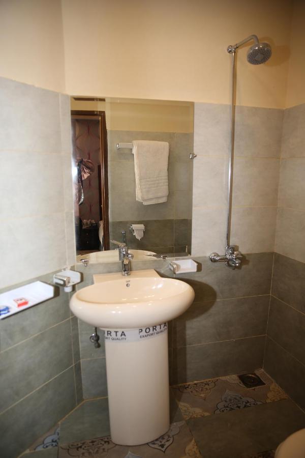 Premier Inn Gulberg Λαχόρη Εξωτερικό φωτογραφία